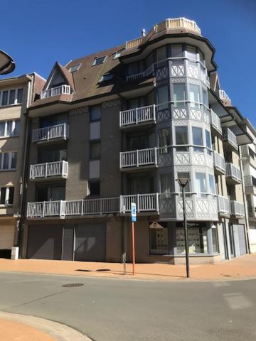 New Line Apartment Middelkerke Exterior photo